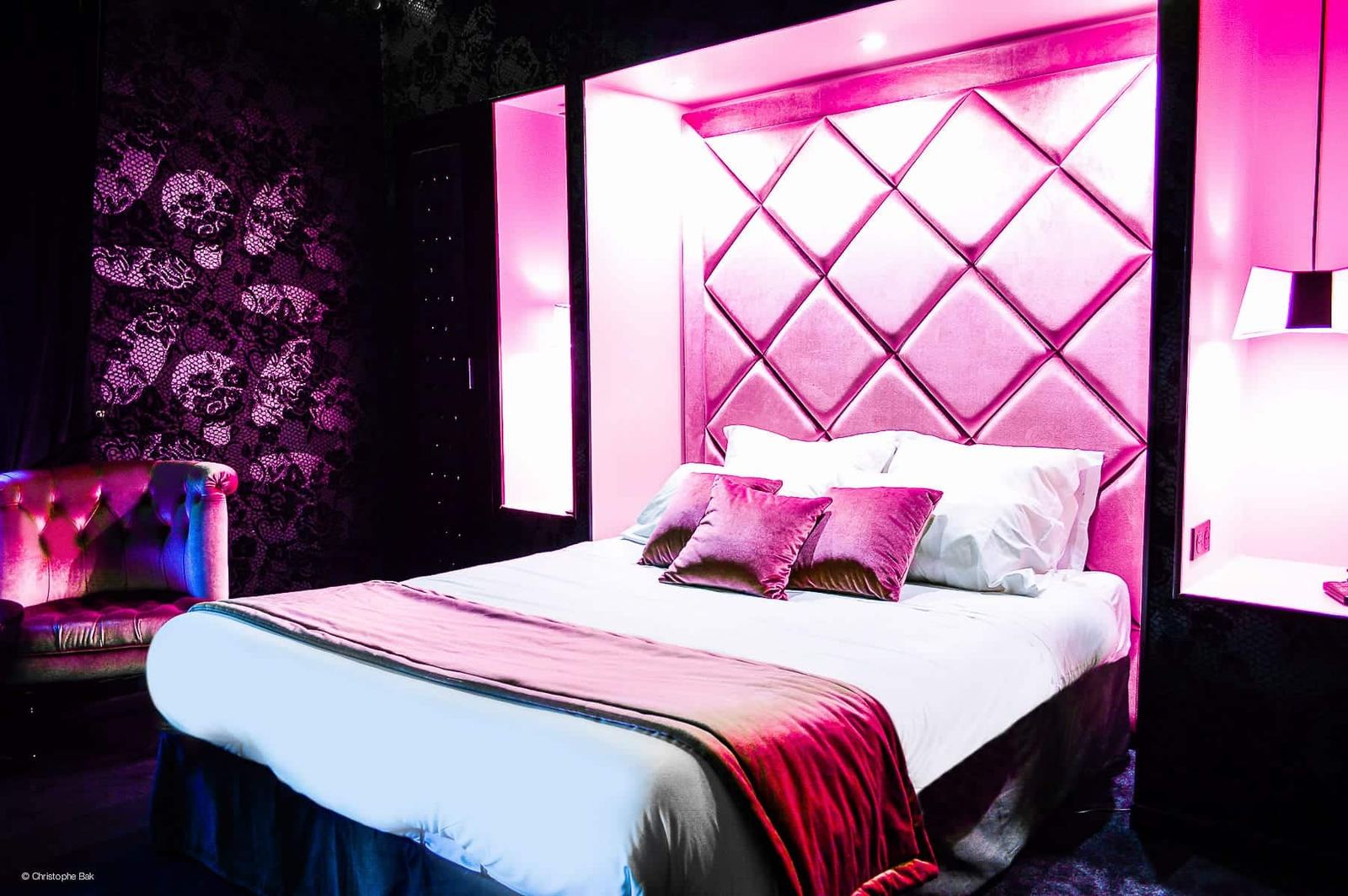 Suite coquine jacuzzi nuit romantique