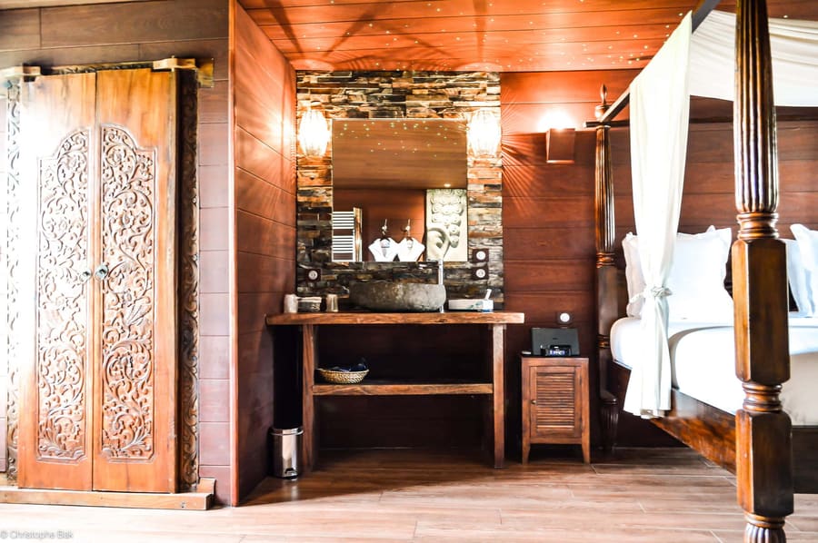 Une nuit en suite à thème